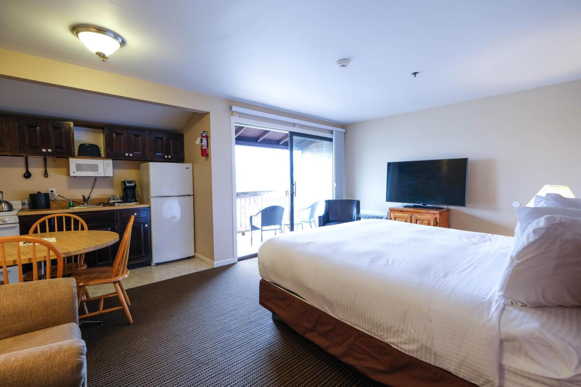 Aspinquid Hotel 4*