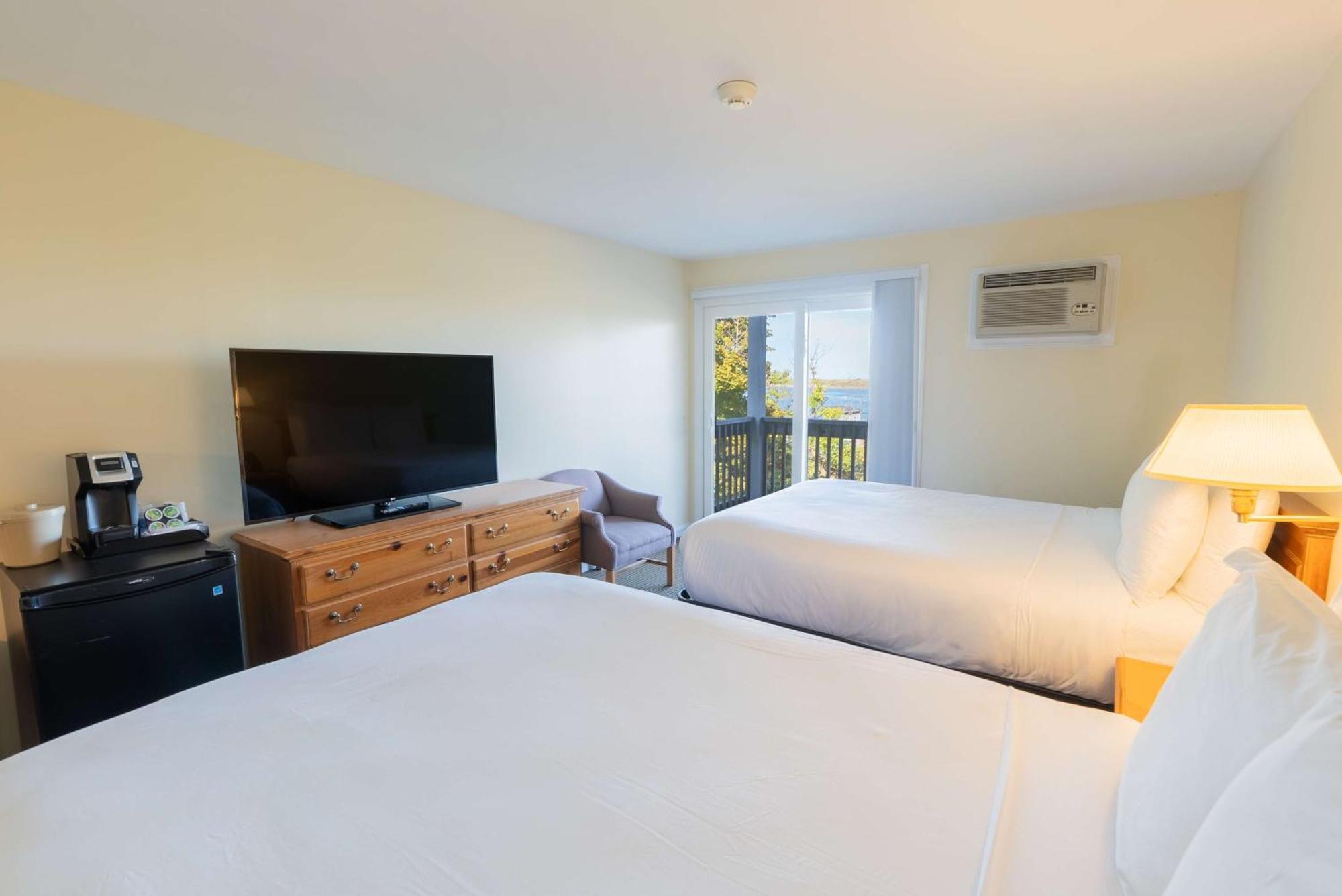 Aspinquid Hotel 4*